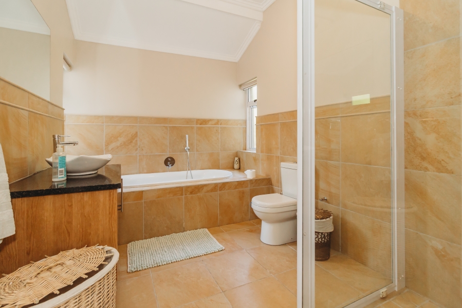 3 Bedroom Property for Sale in Kraaibosch Country Estate Western Cape